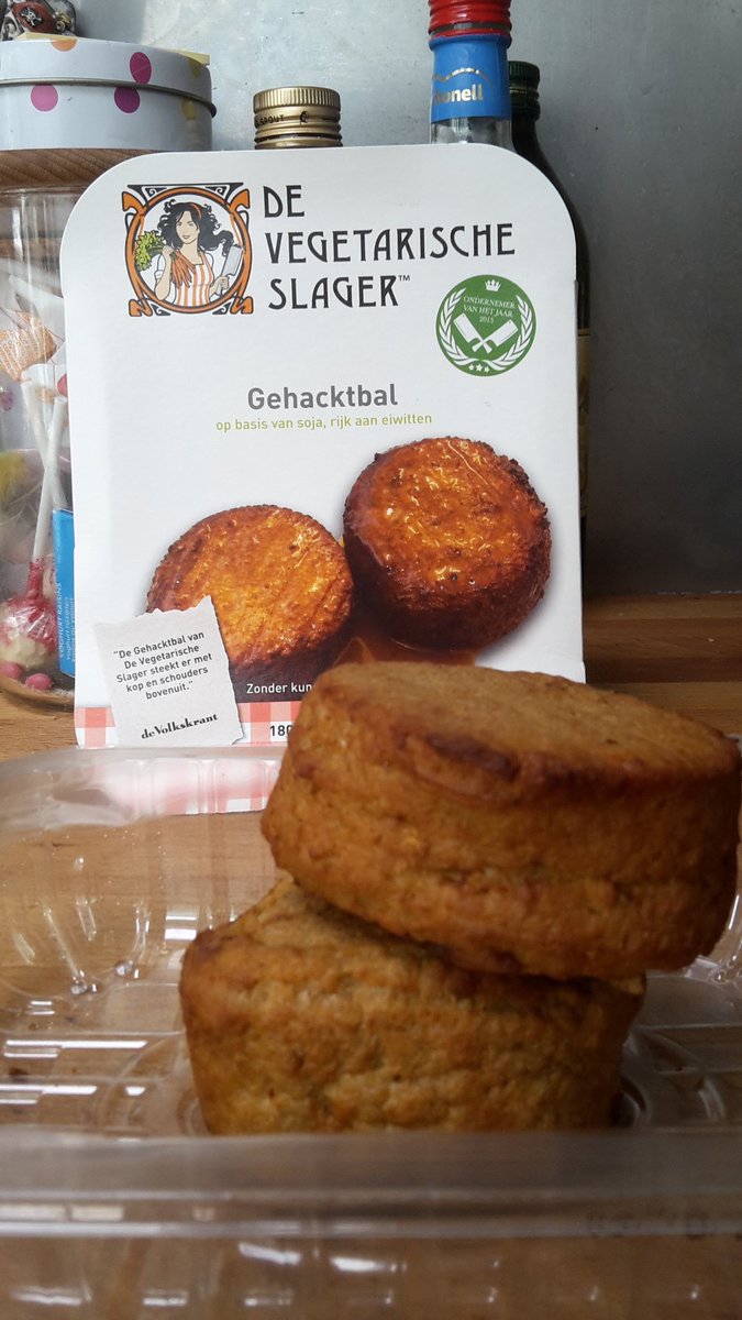VegaSlager's tweet photo. @Shareena1983 @AdRemke We hebben smaak, structuur,bite en voedingswaarde van de gehaktbal gehackt! #gehacktbal https://t.co/0Di9K95t9W