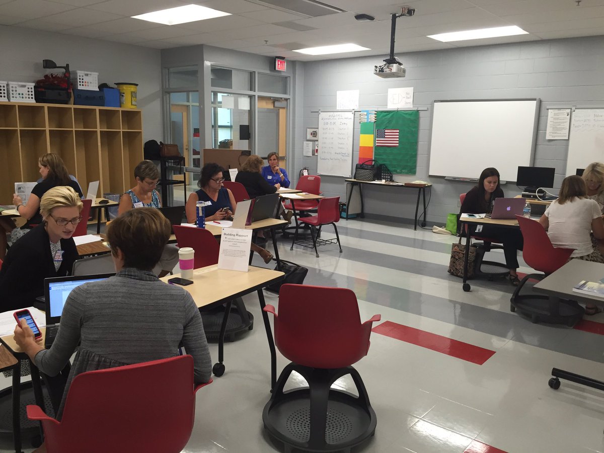 These awesome educators are busy filling up their coaching toolkit #HighAIMS2016 <a href="/jscarlato_hcesc/">Julie Scarlato</a> <a href="/hcescIS/">HCESC IS</a>