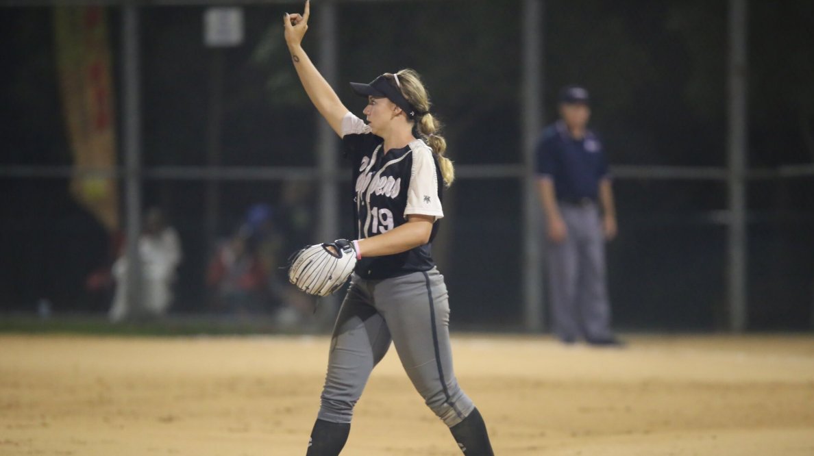 FloCollegeSB's tweet photo. Newest member of 2016 @sluggerFP #HitClub &amp; FloSoftball All-American Jessica Harper ➤ https://t.co/vrxLiS51JJ https://t.co/hCkgvopgZj