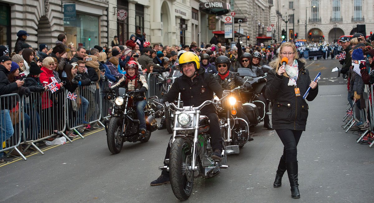 london_parade's tweet photo. #ThrowbackThursday of one of our amazing presenter @JennaSaysell #LNYDP2016 https://t.co/W06aPCwLpU