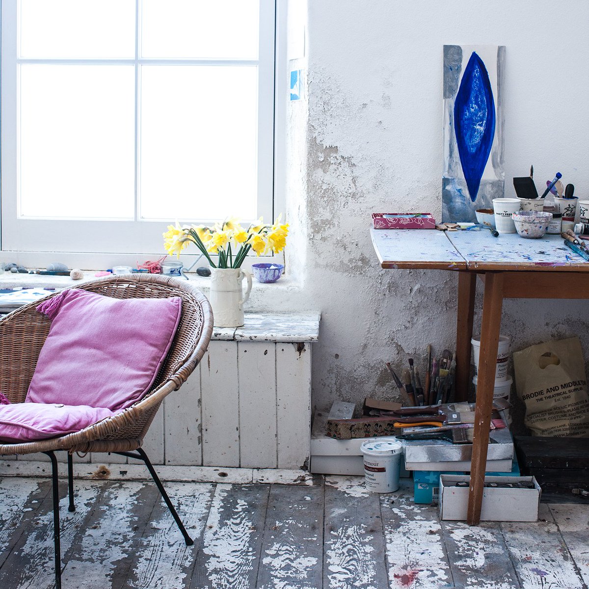 ...all the land an art gallery... // 'The Artist &amp; St Ives' on the #Sahara journal bit.ly/2aXeX0L