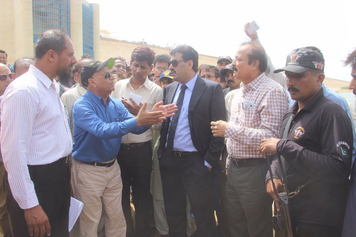 JamKhanShoroPPP's tweet photo. First time water 45 MGD is being drawn from Hub Dam through pumping instead of by gravity..Efforts #LGDeptSindh #PPP https://t.co/NlJ3LhtAAq