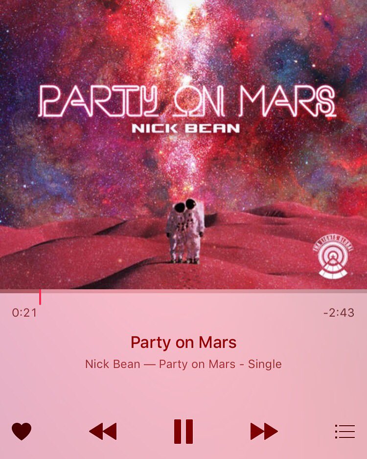 RachelsDIY's tweet photo. @ItsNickBean #PartyonMars #NickBean #ItsNickBean https://t.co/Ju1XqXihV4