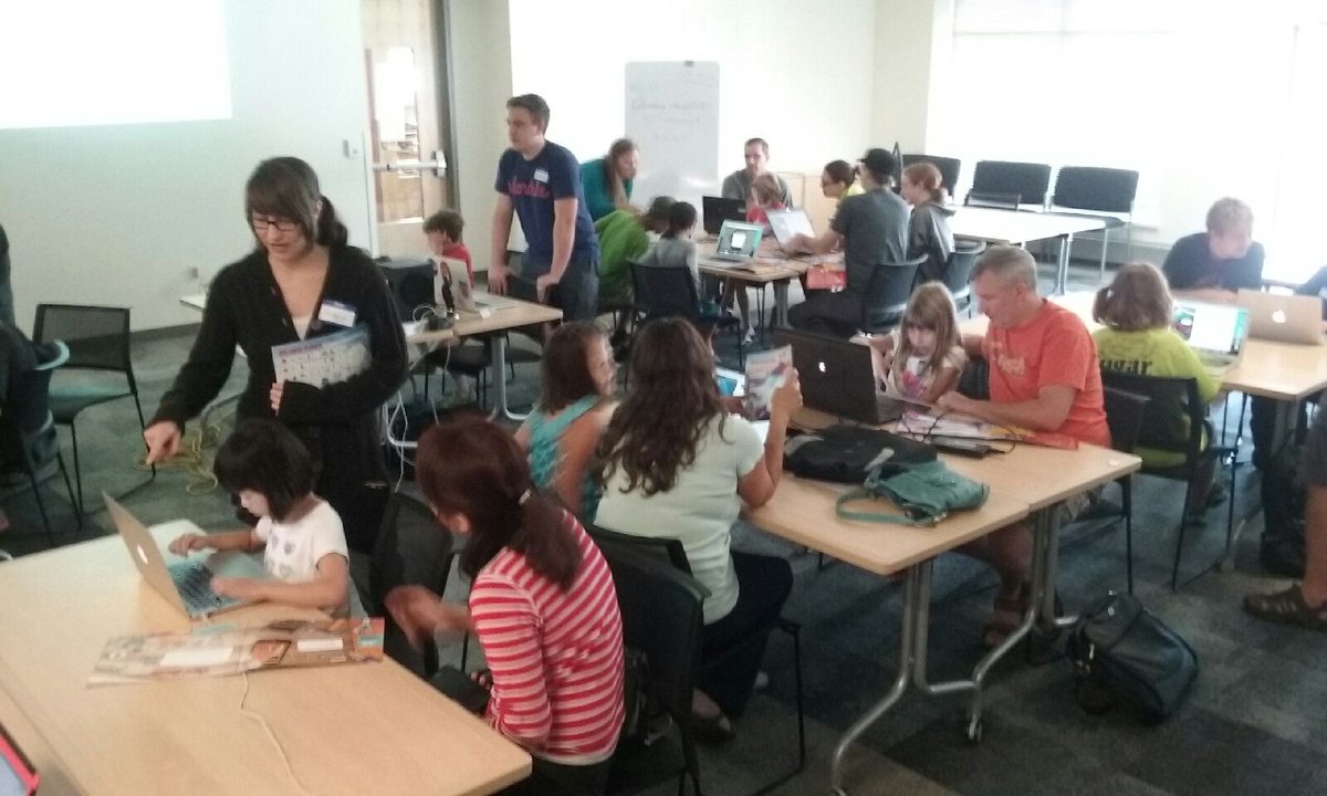 adorableio's tweet image. Hosted our 4th Kids Get IT! on Saturday! Good turn out, lots of young ladies. #womenintech #inclusivetech