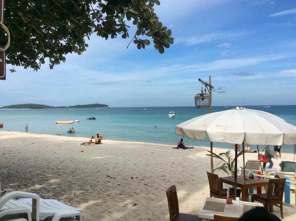 hotels_inside's tweet photo. Beach Holiday on #ChawengBeach at #ChabaSamuiResort https://t.co/SknTZhzbi2 #beachresort #kohsamui #thailandholiday https://t.co/Ys0oQxax13