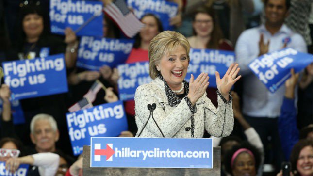 thehill's tweet photo. BREAKING: Top Bush adviser leaves GOP and may vote for Clinton https://t.co/c690nWVwmT https://t.co/6CSNofttjz