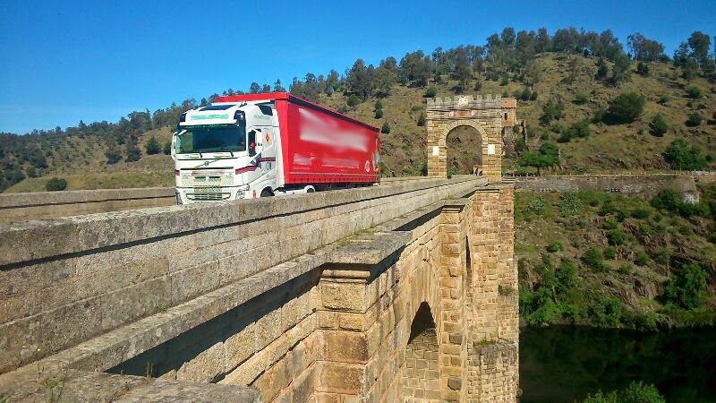 PerpetumPontem's tweet photo. @pmautone @juanpedromir @juan_sere @fermartneuro Así es!! Un ejemplo...,#enpieyenuso https://t.co/rggalmuHtJ