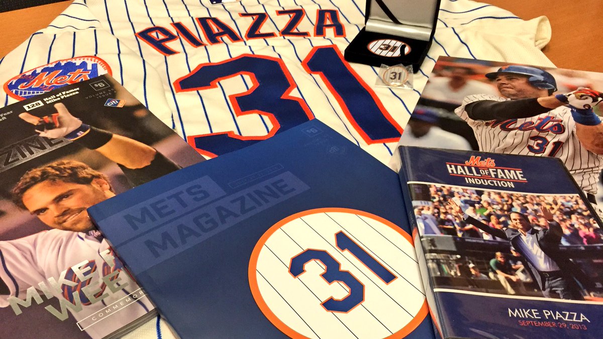 Mets's tweet image. RT to win a #Piazza31 prize pack. Including:
- Authentic Jersey
- 2 Programs
- Pin
- Topps Placard
- LE Coin
- DVD