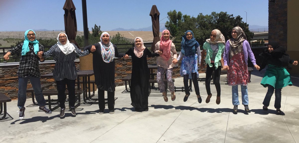 FemSTEMRobotics's tweet image. FemSTEM, the USA&apos;s first all Muslim girls&apos; robotics team, is ready to break down any and all walls-#CanYouHearUsNow