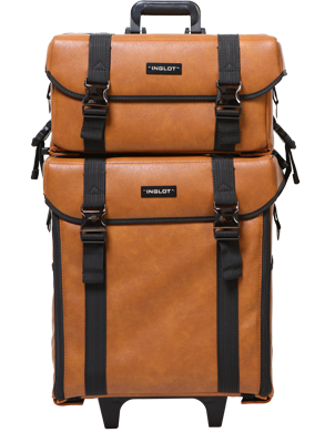 ¡CONOCE LA NUEVA MAKEUP CASE LIGHT BROWN! 
DISPONIBLE SÓLO EN INGLOT <a href="/CarsoPlaza/">Plaza Carso</a>