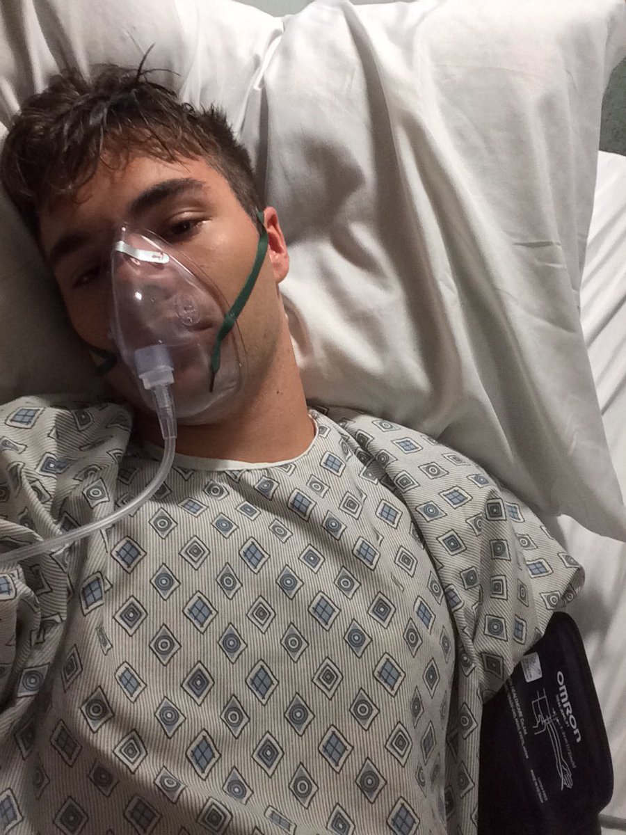 GraysonDeWolfe's tweet photo. In the ER #ScarletFever #imactuallyok https://t.co/fVndFPVEEt