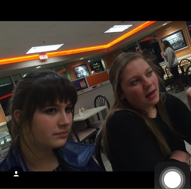 NatalieOzment's tweet image. Happy #nationalgirlfriendday @LandryMalynn @maggie_m515 @RandeeCraig