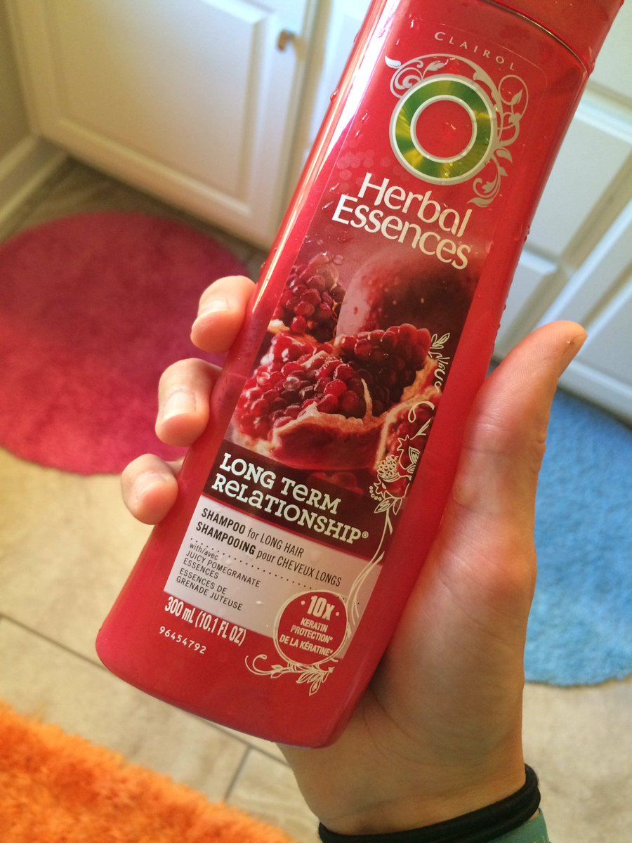 getWHITme's tweet photo. when your shampoo even mocks you 😕 https://t.co/zNSWgqBBBO