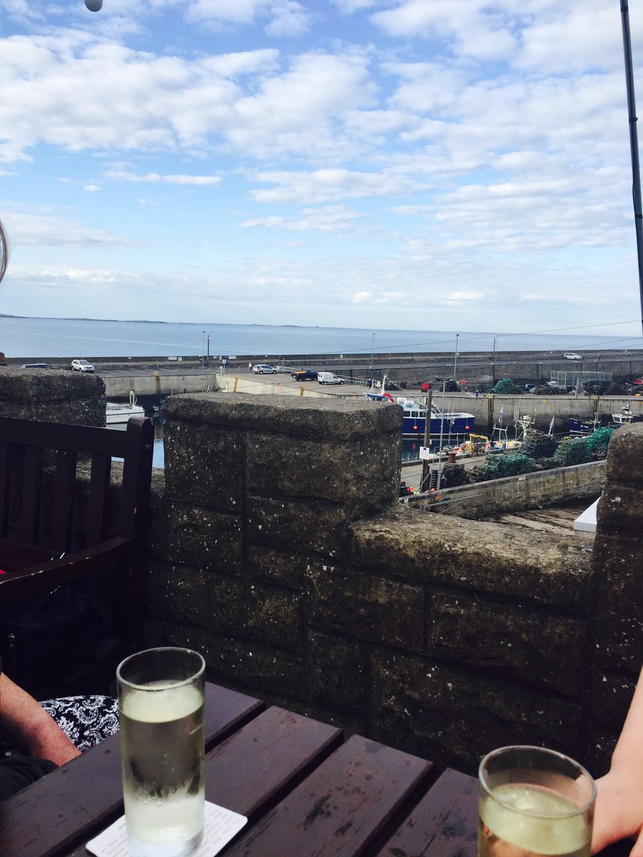 Italian food.. Wine with a view.. Ice cream on the beach and Dirty Dancing in bed. Bliss #insieme #Seahouses