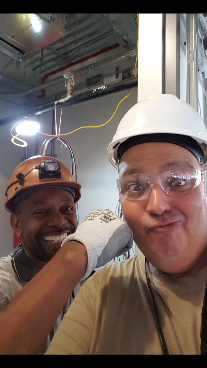 JOHNNYLAUNONEN's tweet image. You want to get #KnockedOut @JohnnyPugs23 #SloppyJoe is going to whip up a case of #WoopAss PS #HowUDoin is mine pal