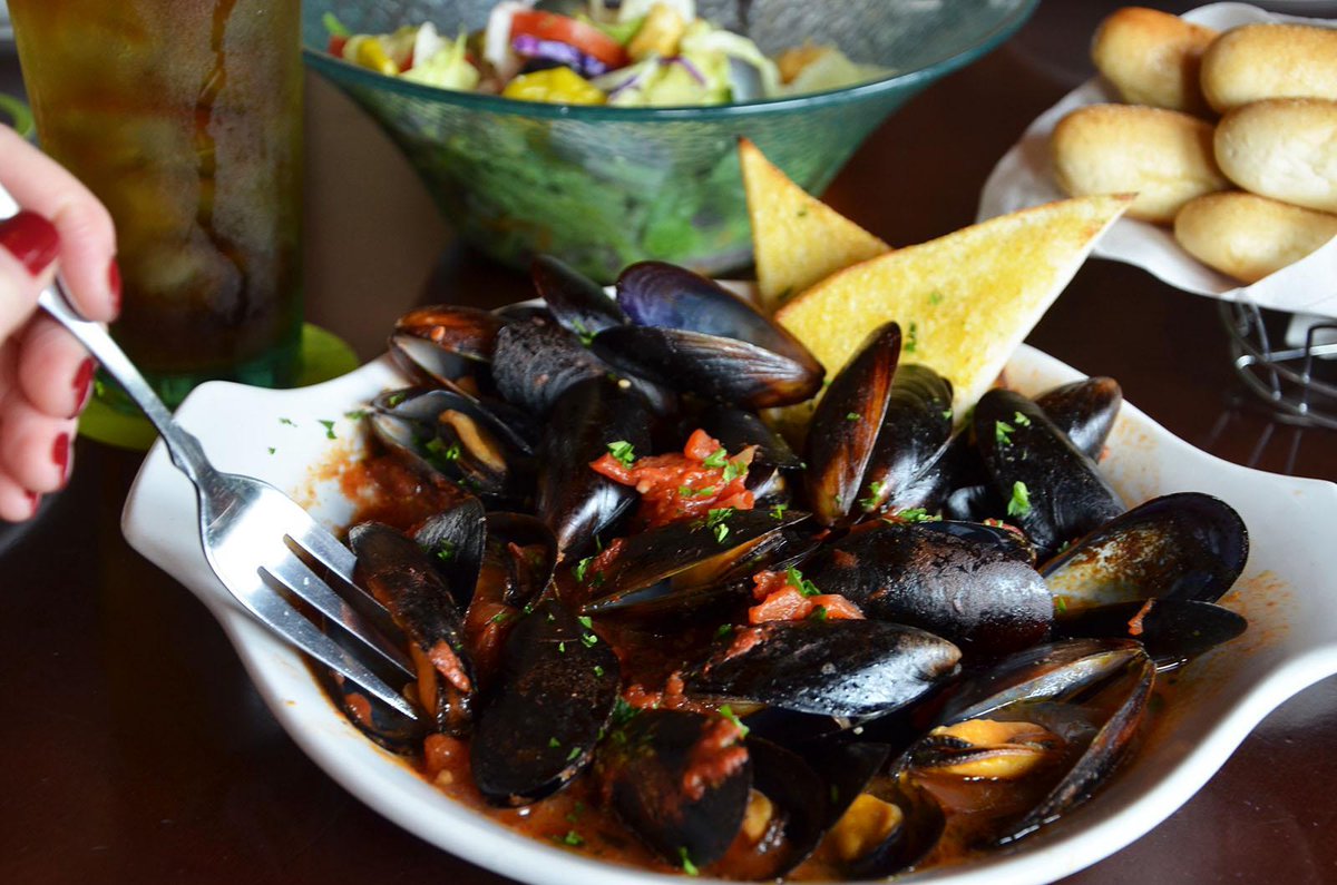 Olive Garden On Twitter For Muscles Rt For Mussels