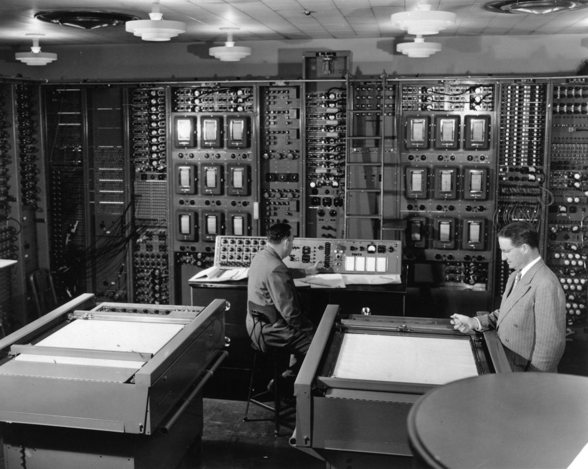 WCplusA's tweet image. Happy #WorldWideWebDay to all. To think that the internet evolved from rooms like this!