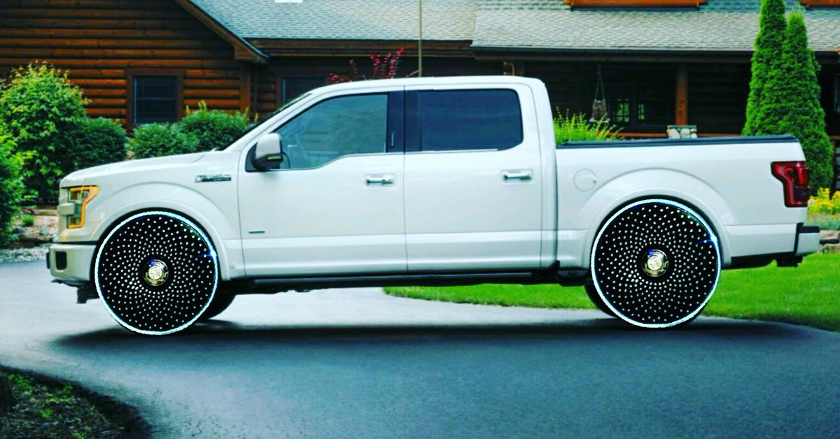 iceboxking3's tweet photo. #nextup #alldiamondwheels #exoticwheellifestyle #Detroit https://t.co/Ac8YKipeEB