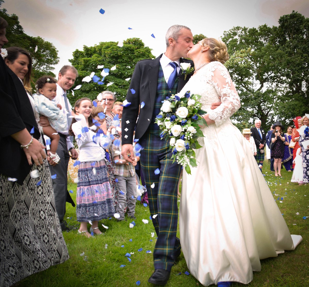 filmedia2015's tweet photo. #filmedia #wedding #photography Ashley &amp; Ross - credit to Alex @TeamTrouble17 https://t.co/jirXwmYJP0