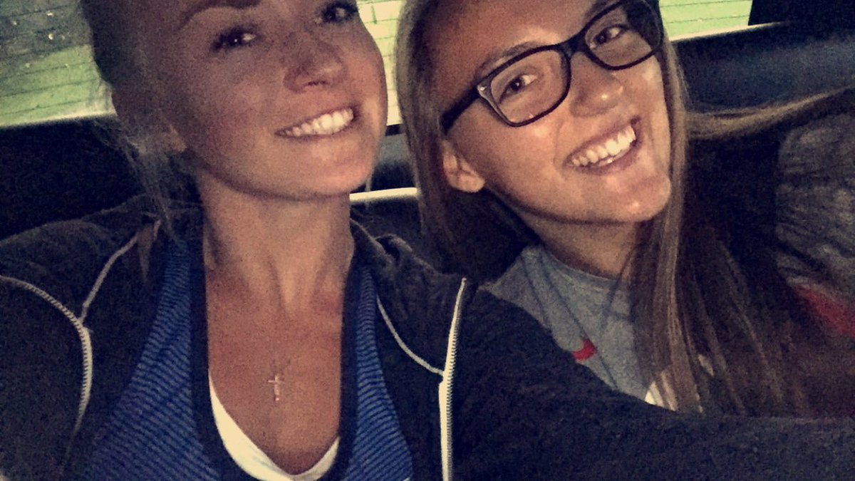 hvollmer14's tweet image. #nationalgirlfriendday don't know what I'd do without them ❤️❤️