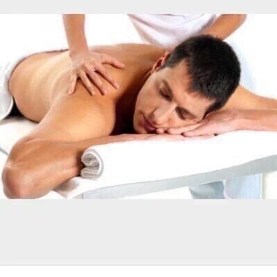 ميب يبغا مساج اجي عندي انا يمني وعندي خبر في المساج الي يبي اجي عندي بيش اول تعال خاص نتفق