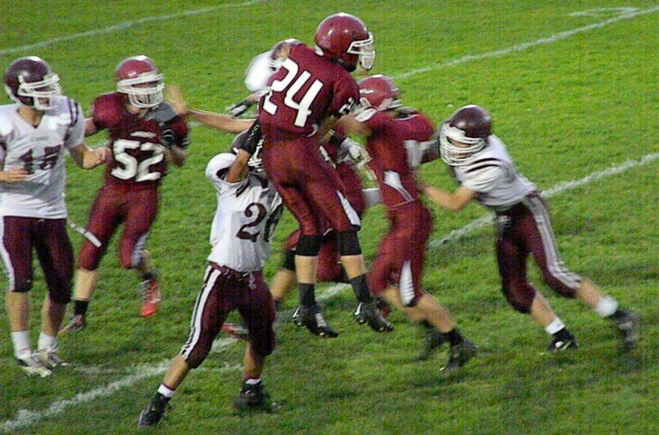 sonnyjg13's tweet photo. So ready for it to begin! One last flying high ride starts in a week! #24 #2017  #treyvingroesser #phsraiders https://t.co/Whrx4llr7w