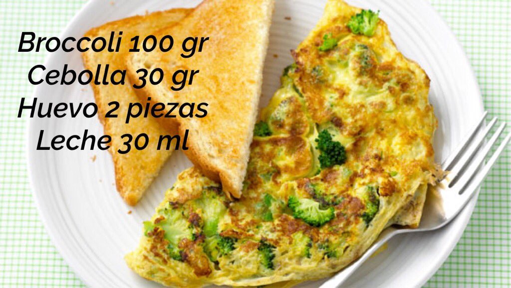 ElBienComerConA's tweet photo. 1. Picar y freír cebolla y broccoli
2. Batir huevo con leche,sal,pimienta
3. Echar la mezcla a la sartén y cocinar😋 https://t.co/RNiBq3pQYS