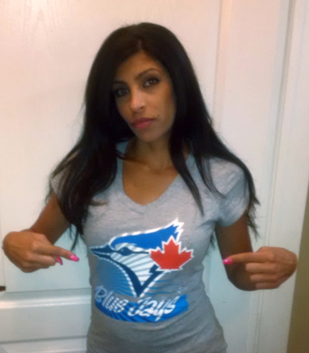 FireIce30MB's tweet photo. @BlueJays #TDTUESDAY Love the Blue Jays <3 https://t.co/eHZRvatG8C