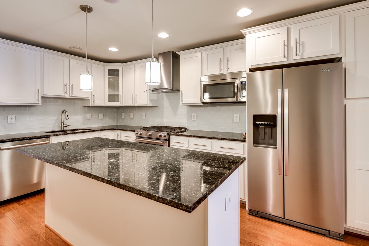 RMG_KW's tweet photo. Another beautiful #CHAP renovation by Van Allen Homes SOLD! Want to customize your dream home? Call 410-342-0321! https://t.co/wWWzcHdWmh