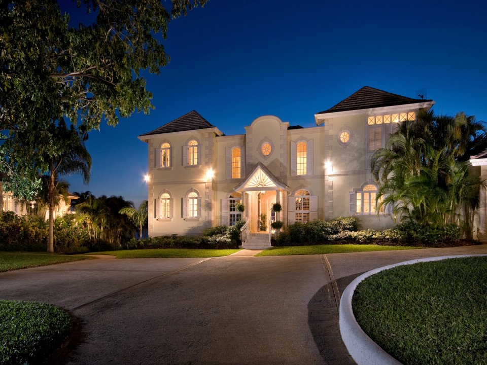 Terra Luxury tweet media