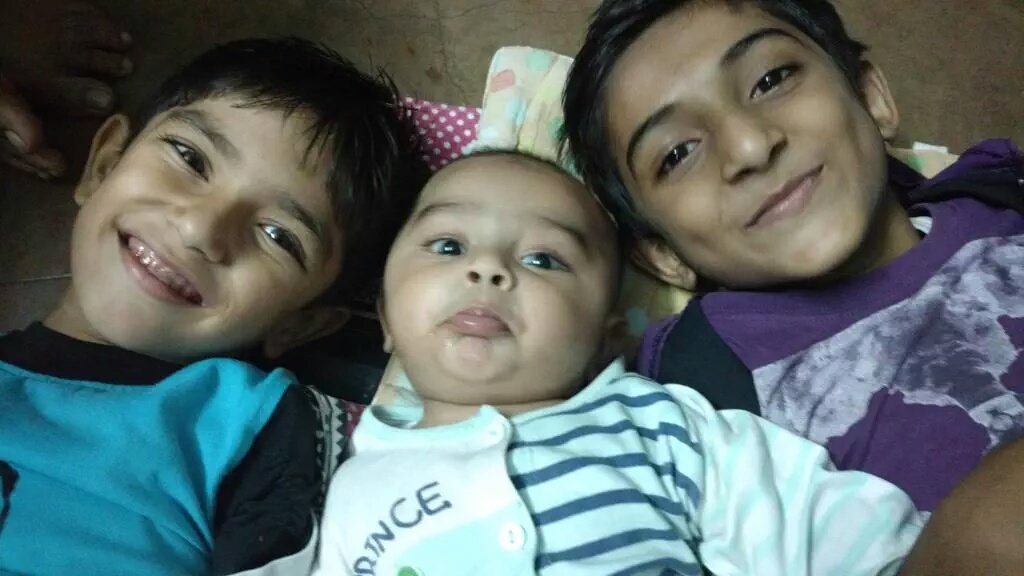 dipak7676's tweet photo. I got the best birthday suprise 2 days after my birthday it was my sister @BergerPaintsInd #FrameYourSibling https://t.co/aJKTlT7sP1