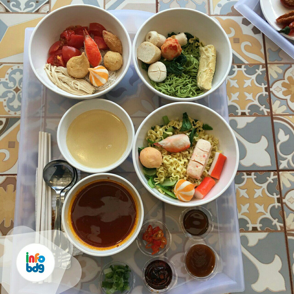 infobdg's tweet photo. Jgn tunggu sakit buat makan sehat, ayo ke @hauce_id! Sehat, no msg, tp tetep enak. Cobain Yong tou foo-nya ya! 😋 https://t.co/rNn9vCtFuo