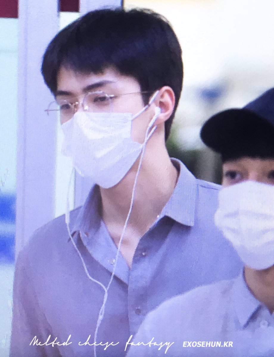 exosehunkr's tweet photo. 160816 김포공항 도착 세훈! 세훈이 고생 많았어 ㅠ_ㅜ 얼른 가서 쉬자! 😴 우리 세후니 피로 다 날아가라 쒸익,,, 😤 https://t.co/N9DkkNRzYe