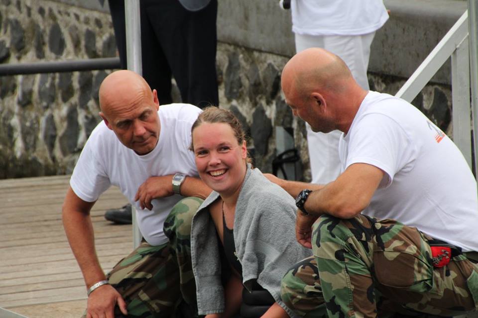 ProsuMP's tweet image. Trots op @LisanneAndeweg! De salesmanager van @ProsuDM zwom het IJsselmeer over: bit.ly/2bwFyVV