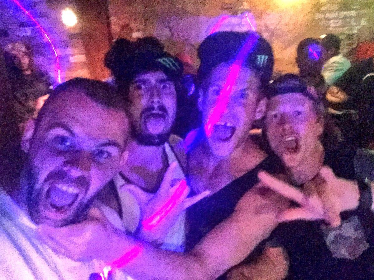 You can't help who your mates are but if they buy you drinks then so be it! #Training #Gains #OiOi 🎉🎉🎉🎉💥💥🍺🍺🍺🍺🍺 👍👍