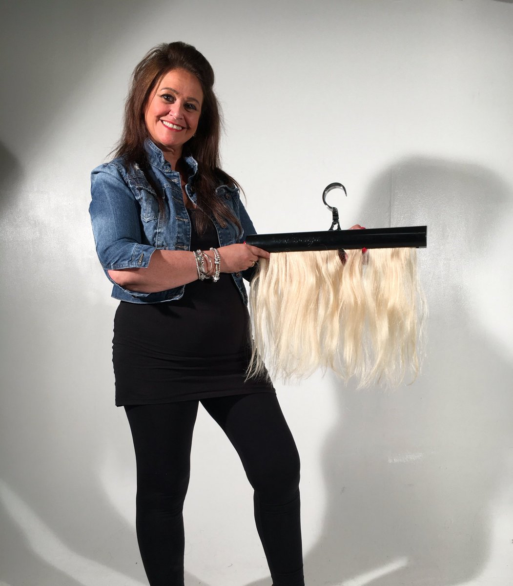 SirenzaHairFash tweet picture