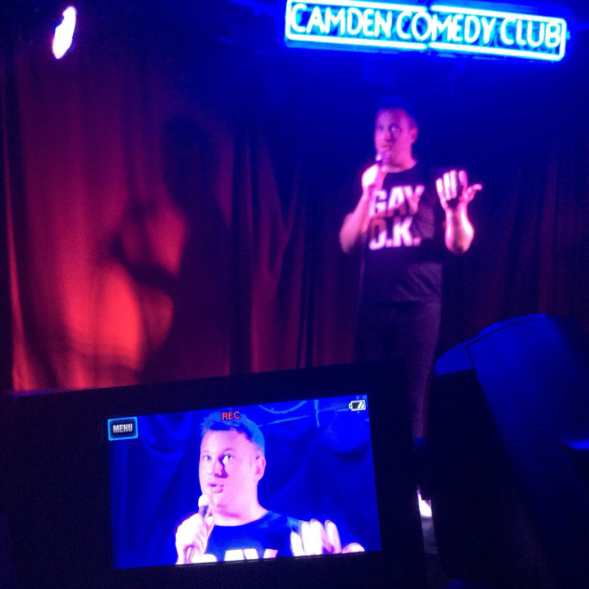 LeaWinchcombe's tweet photo. Such a great night, beginning the filming of @JakeHowieComedy The Holey Truth. #filmmaker #documentary #jakehowie https://t.co/sPFUjB1G8U