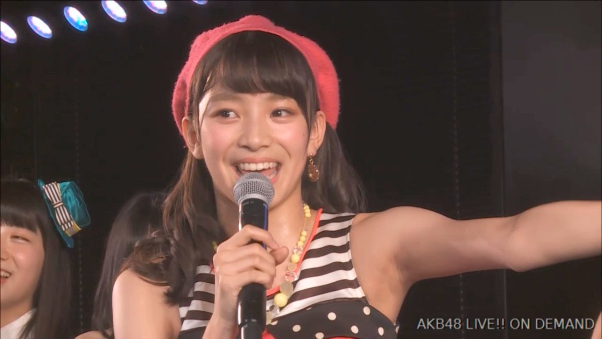 しろ 後藤萌咲 今なぎちゃんが身長の話したじゃないですか 私は逆にあげたい 坂口渚沙 頂戴よ 欲しい 後藤萌咲 ひとつだけ願い事が叶うなら 坂口渚沙ちゃんに10cm身長をあげたいですと願いたいです