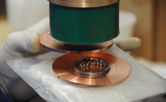 prettytalking's tweet photo. Here's how Olympic medals are made: https://t.co/bt43l0s3RN https://t.co/uWbP26mChS