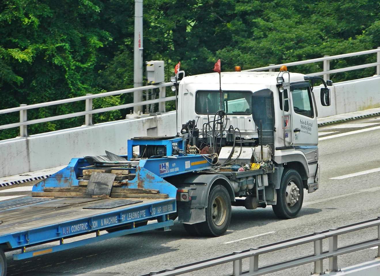 Weichiun Ho 三菱ふそう 日本中古車 三菱ふそう トラック シンガポール 日本中古車 T Co 8xprqqywys Twitter