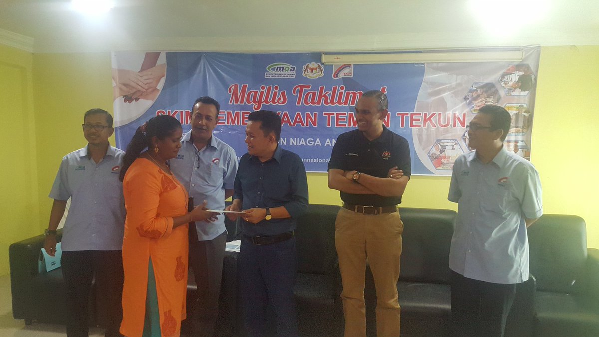 sekretariatseed's tweet photo. Majlis taklimat Skim Pembiayaan Teman Tekun Parlimen Padang Serai @TEKUNasional @lakssmitha @NajibRazak @skdevamany https://t.co/eEqk6sCVfa
