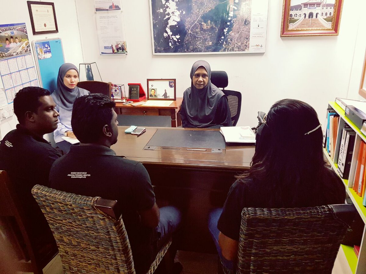 sekretariatseed's tweet photo. Perbincangan bersama Ahli Parlimen Kuala Kangsar,Datin Mastura bg mengadakan Program TEAM ME Amanah Ikhtiar Malaysia https://t.co/YUCV3LUPnA