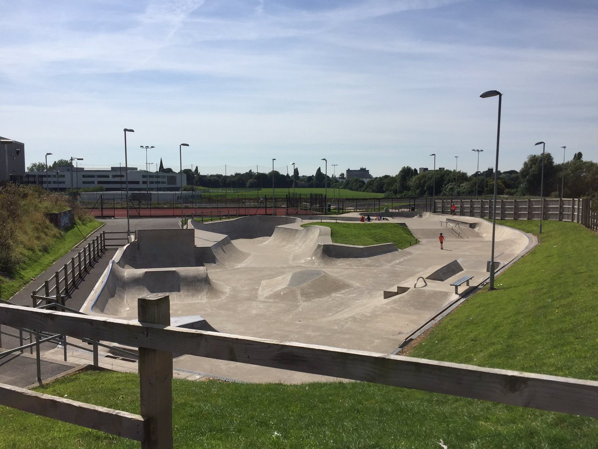 MattyKnowsleyYA's tweet photo. Skate park open at @KnowsleyYM Our Place ☀️ https://t.co/YbdoahrUCf