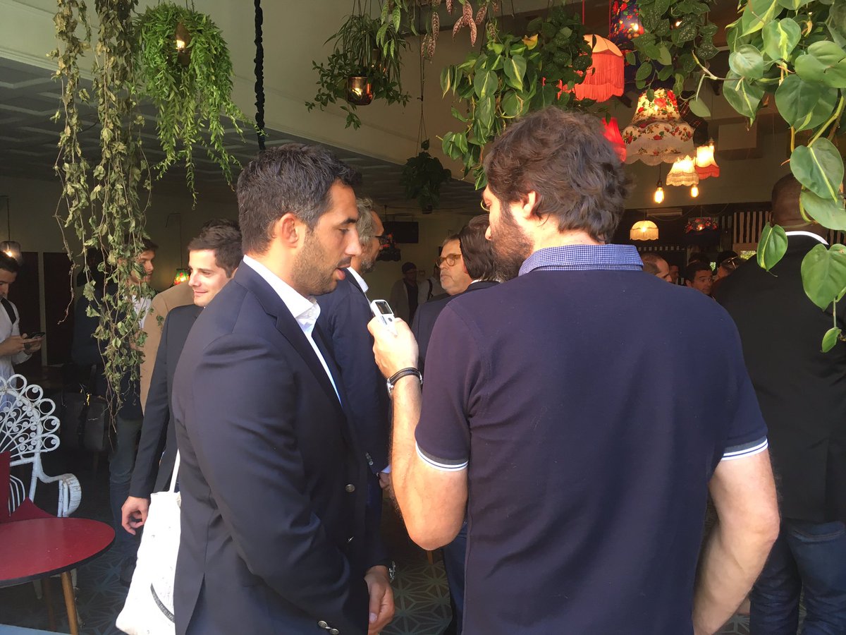 TeamOrangeRugby's tweet photo. Les joueurs répondent aux questions des journalistes avant le début du #TOP14 ce week-end ! #ConfTOP14 https://t.co/85FSVTNuGQ
