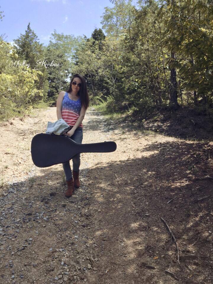 CheltsyKristine's tweet photo. My musical journey!Off to the horse stable to record<3 #TN #Journey #Horses #CheltsyKristine #Guitar #Country #Music https://t.co/mfpXFEvktu