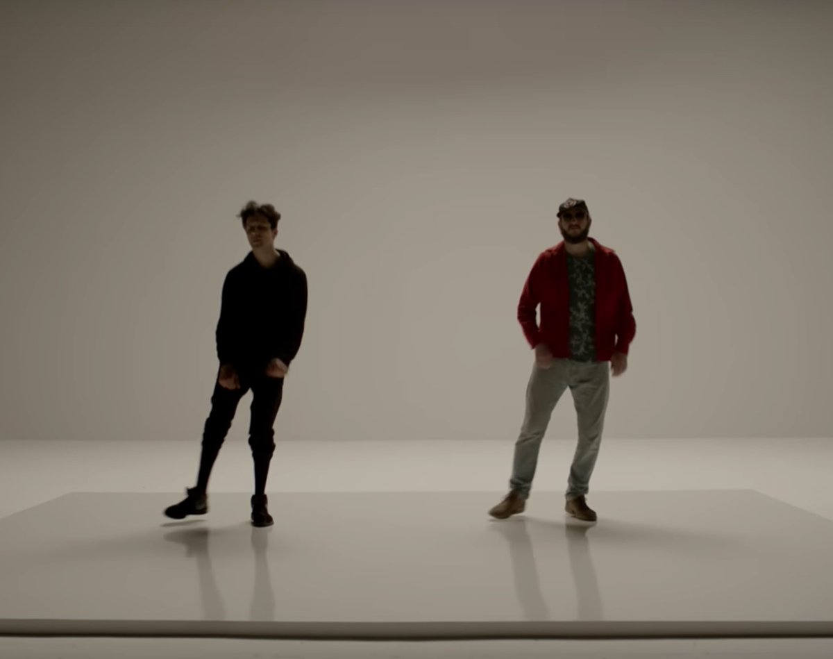 ddotsttw's tweet photo. [振付け] （おもに）Russell Wright in “Friends” by Francis and the Lights ft. Kanye West &amp; Bon Iver
https://t.co/p3LtBOPQgS https://t.co/4ZjFZPgBJK