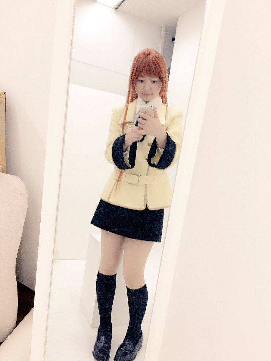 井ノ上奈々 本物はこれよりもっと脚が長い でもやり過ぎると気持ち悪いのでここまで は 2次元スタイル羨ましい 脚長くなりたい