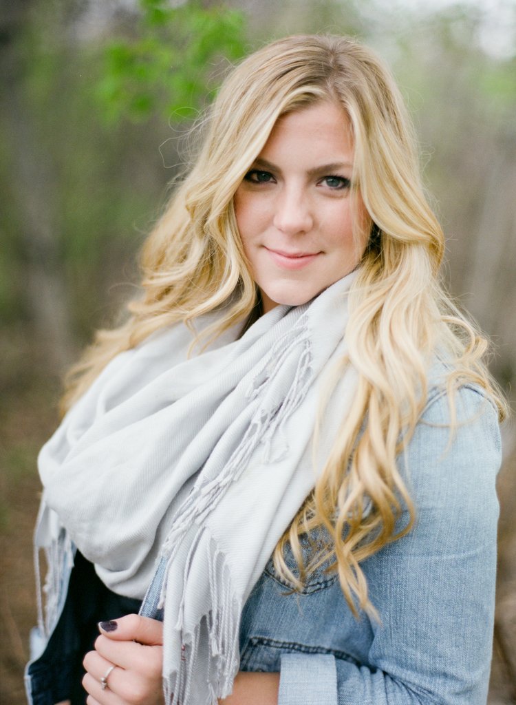 SimplyBlueWed's tweet image. A warm welcome to our new editorial director, Katie Deisler! 
Photo: @weberphoto