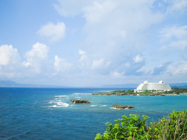 フリー素材サイトたりぽす 背景素材配布 Op Twitter 今日のフリー写真素材 沖縄の海とリゾートホテル フリー素材サイトたりぽす T Co N7tj7or50p 風景 背景 海 青空 高画質 大きいサイズはサイトでダウンロードできます