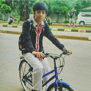 Adek Pesek tweet media